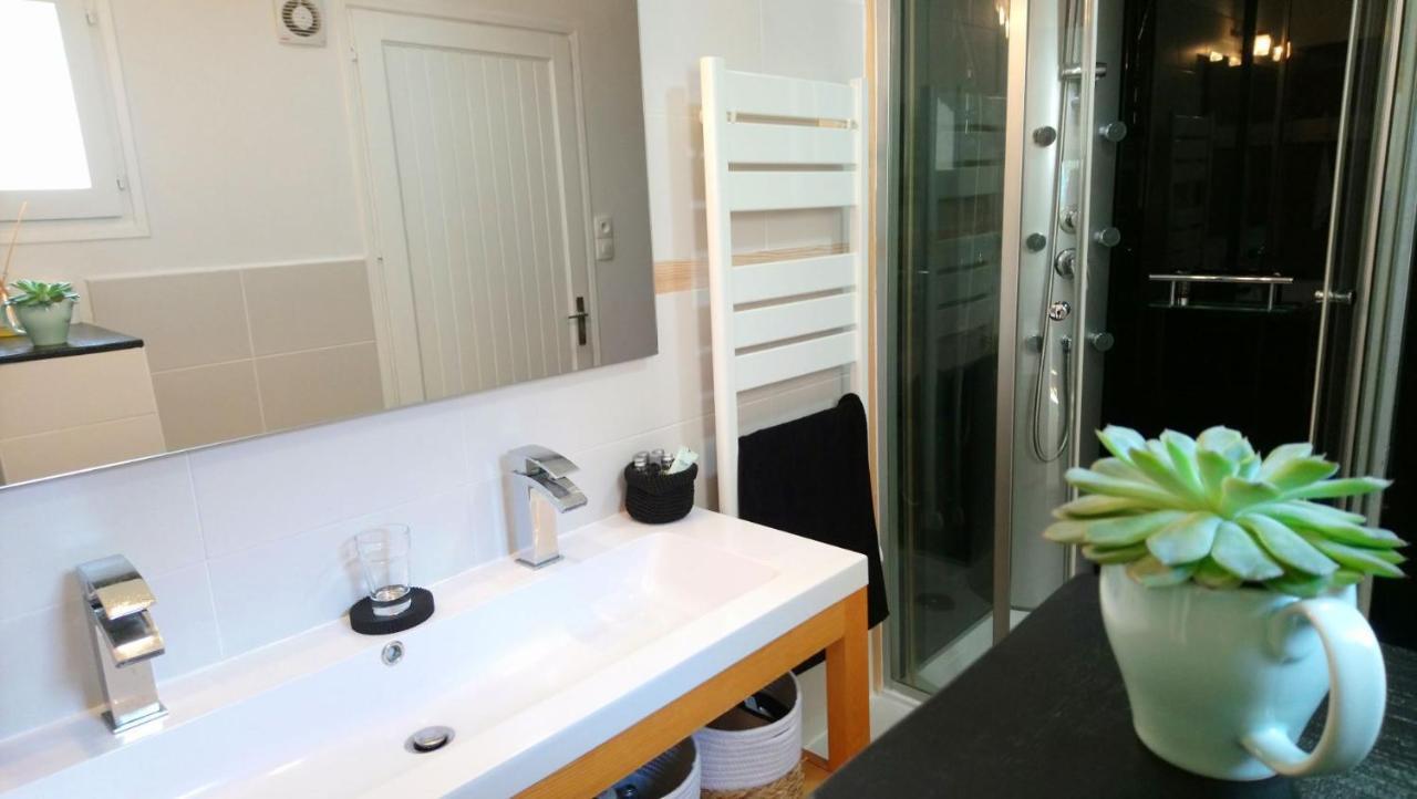 Jolie Maison De Pecheur - Sweet Fisherman Cottage แซงต์ฟิลิแบร์ ภายนอก รูปภาพ